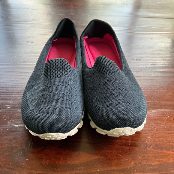 Skechers Slip-On Shoes Women's 8.5 Black Knitted Memory Foam Rubber Sole 21934M - Picture 2 of 10